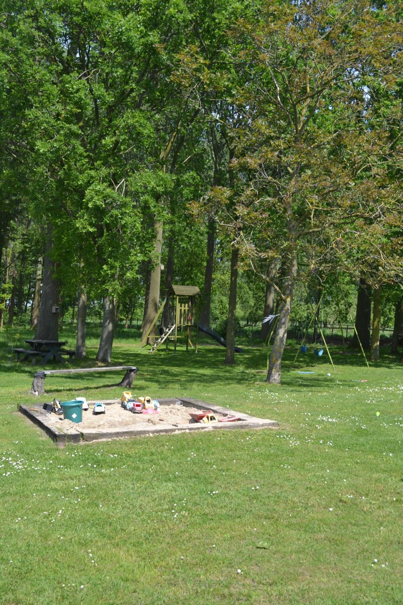 De Smokkelaar & Het Schuurtje Vila Maldegem Exterior foto